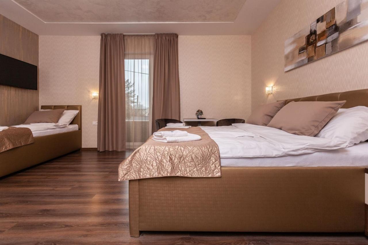 Villa Dunaj Dunajska Streda Luaran gambar