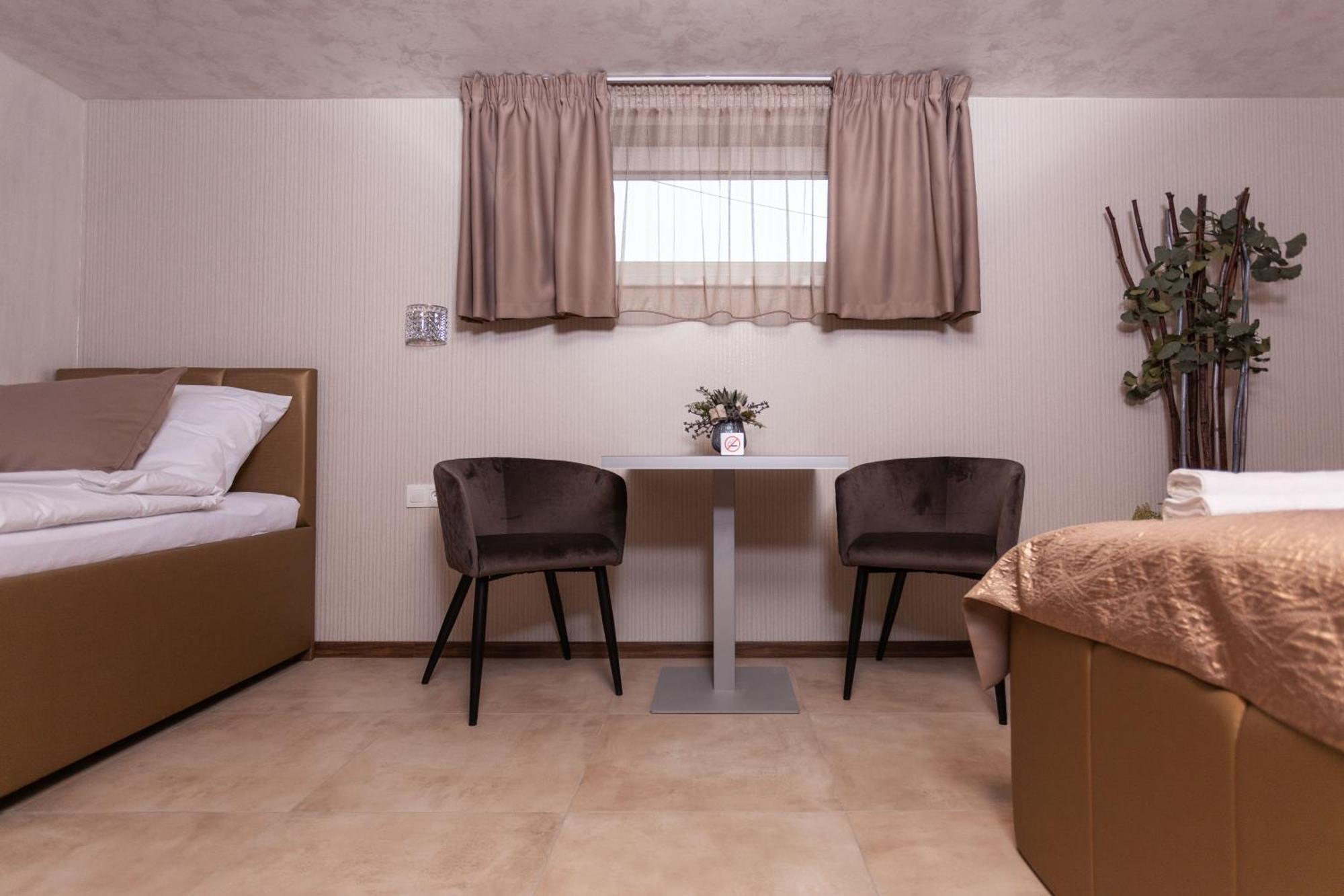 Villa Dunaj Dunajska Streda Luaran gambar